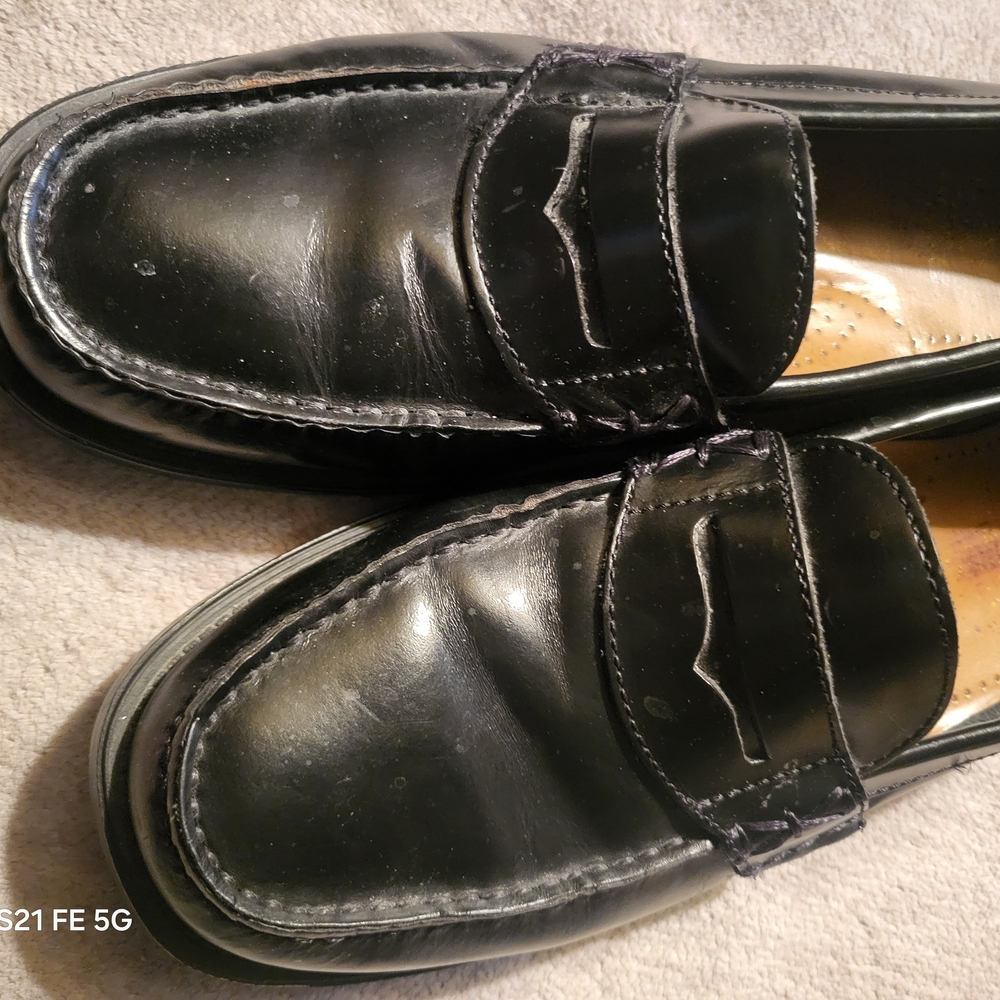Bass Black Leather Classic Penny Loafers - Picture 2 of 5